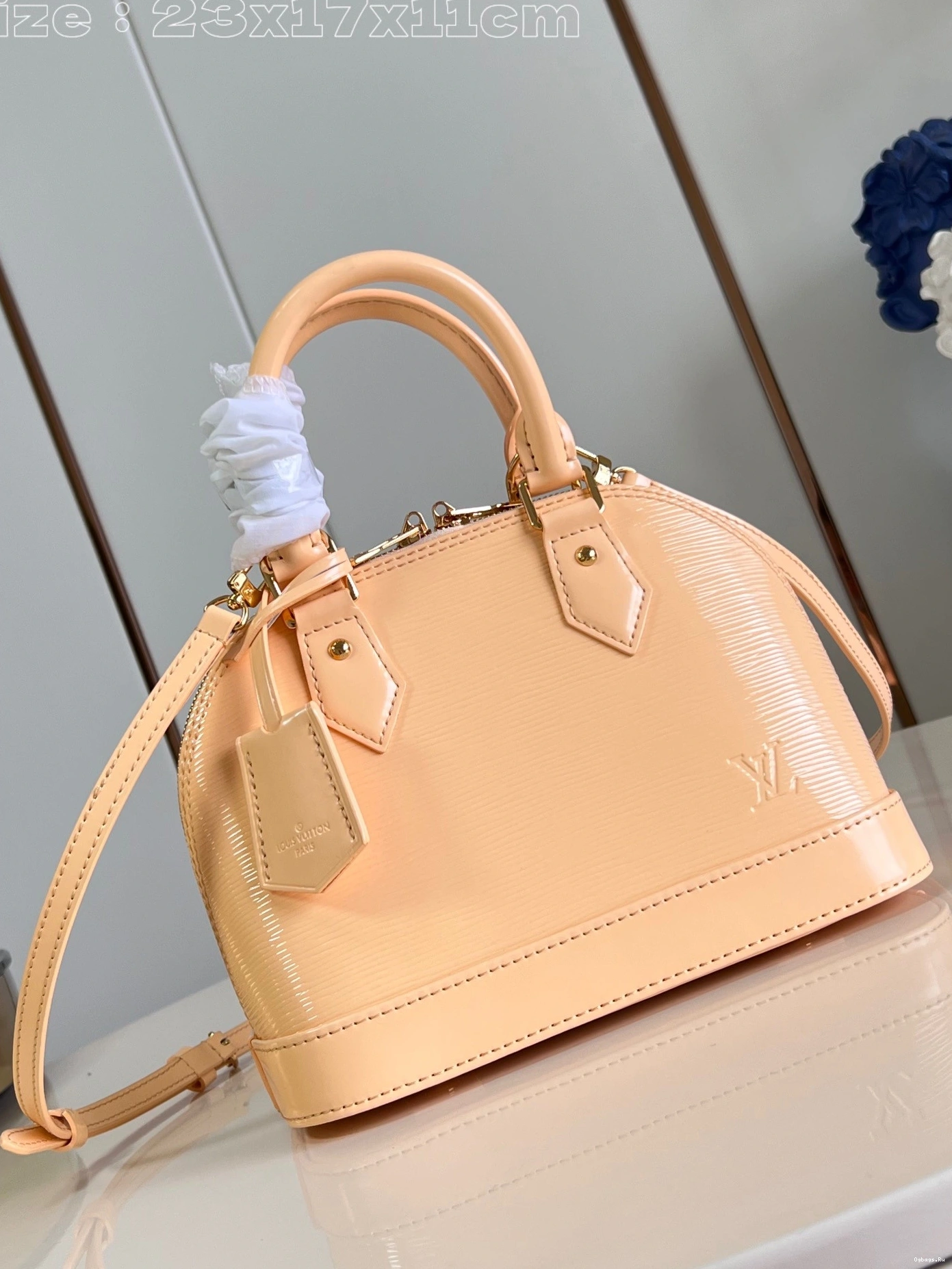 VUITTON ALMA BB-23.5*17.5*11.5cm LOUIS 0224